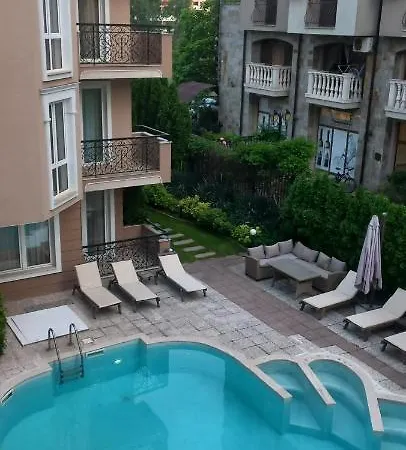 даун парк делюкс Apartman Napospart
